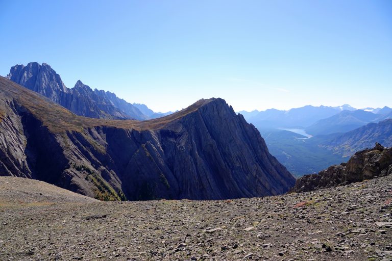 Grizzly Peak seen from the col between Opal Ridge and Mount Potts